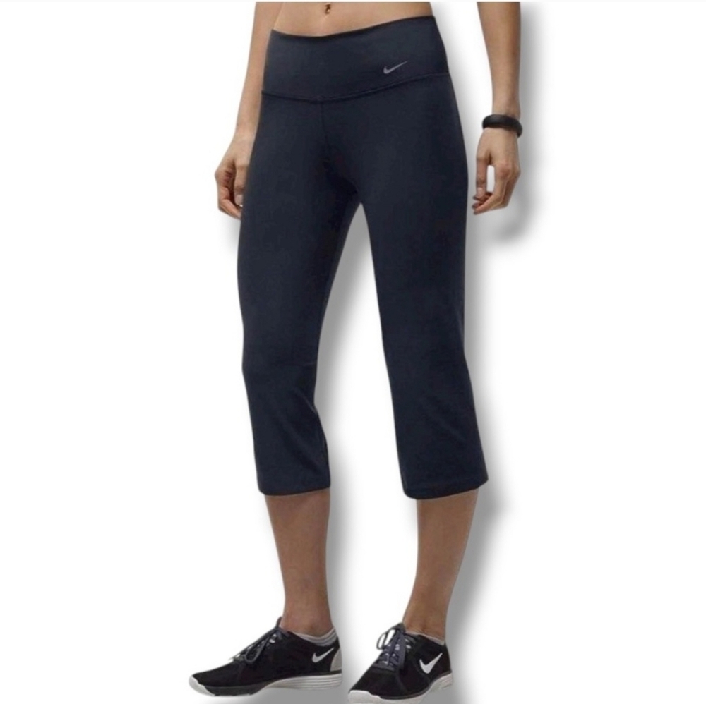 NIKE DRI-Fit Legend 2.0 Slim Poly Capris Black